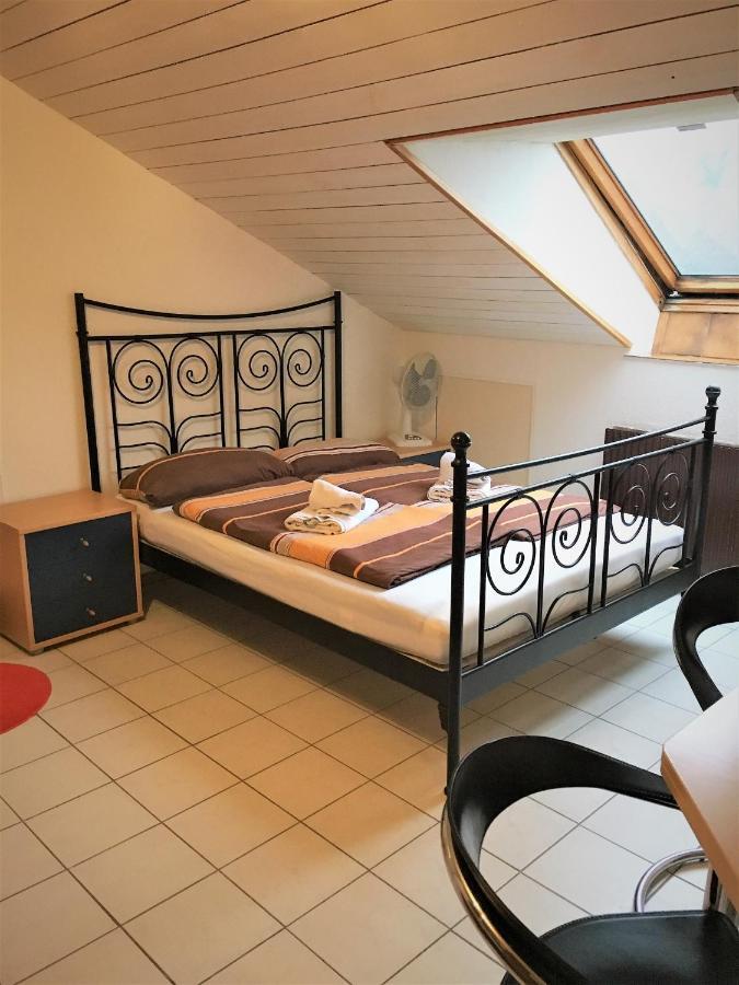 Studentenwohnung Allensbach Buitenkant foto